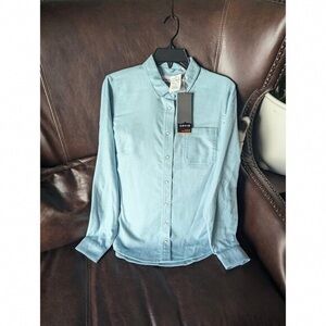Orvis Light Blue Casual Button Down Shirt